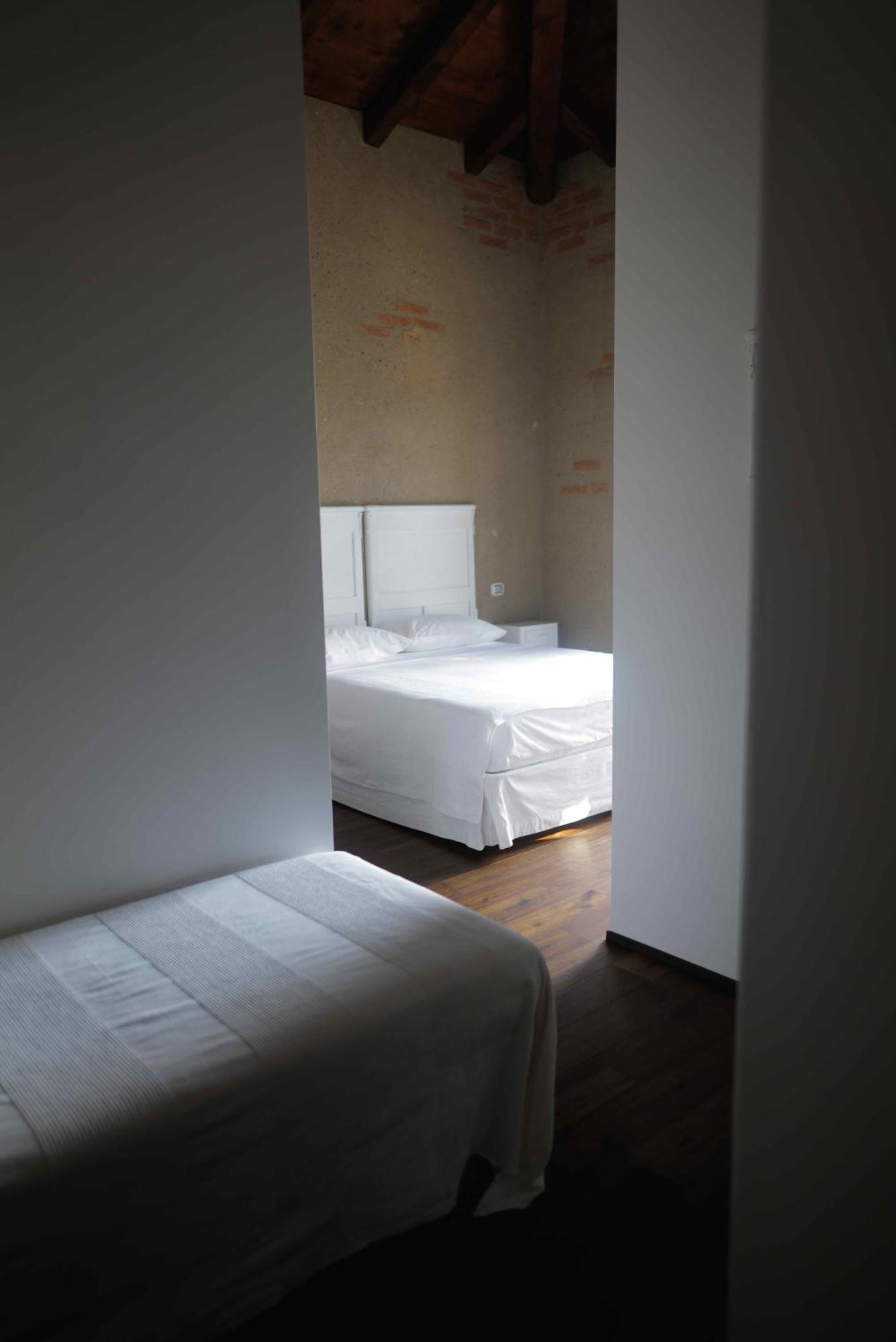 B&B Cascina La Cinciallegra Oggiono Exterior photo