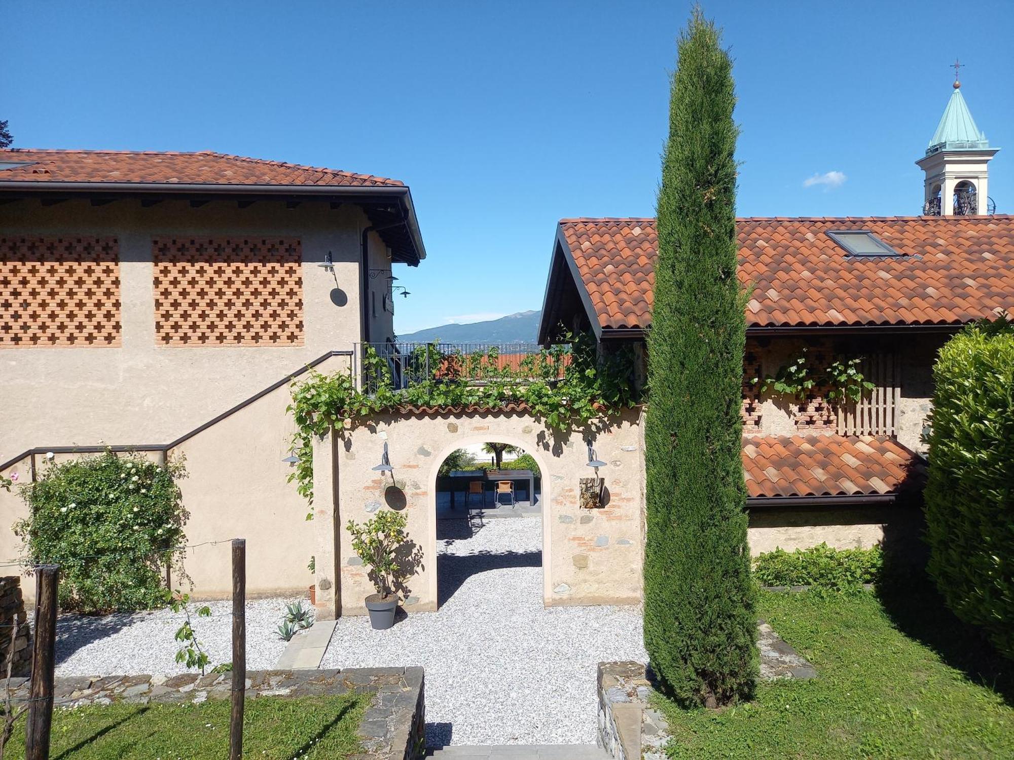 B&B Cascina La Cinciallegra Oggiono Exterior photo